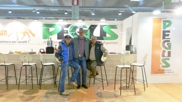 Tiberio Sciulli e Marco Marcone allo stand Pegus salone del cavallo americano 2016